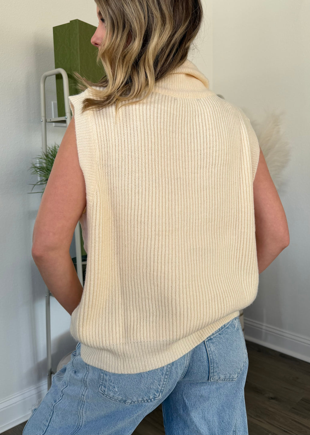THE HOPPER VEST